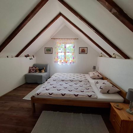Country House Na Malenom Brijegu Бьеловар Экстерьер фото